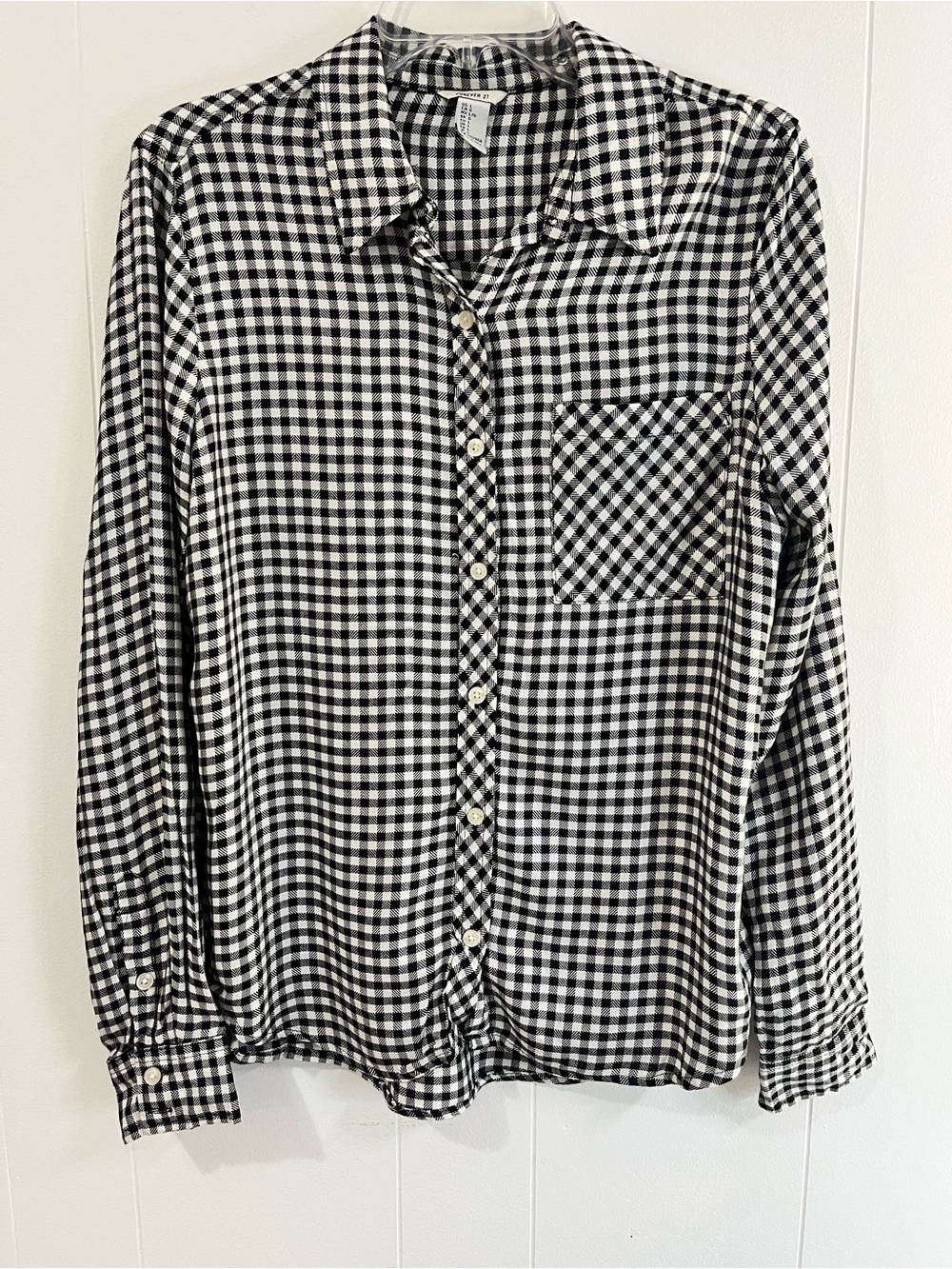 F21 women’s black and white checkered gingham button-up shirt